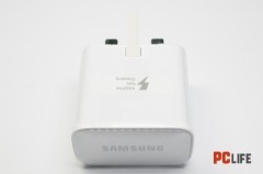 Samsung адаптер fast charger UK - нов , оригинален | 6 МЕСЕЦА - Телефони и таблети втора ръка