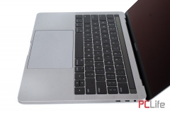 APPLE MacBook Pro 13 A1706 MacBookPro14,2, Intel Core i7-7567U, 16GB RAM, 500GB NVMe SSD, Retina IPS, Iris Plus Graphics 650, Втора Ръка | 13.3 inch | 2560x1600 | i7-7567U-3.5-4.0GHz/4MB/2C/4T | 16GB - Лаптопи втора ръка на изплащане с гаранция